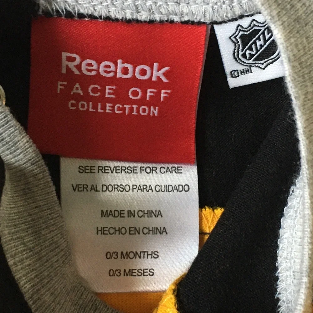 COPY - Bruins outfit 0 3 months NWT New hockey Boston